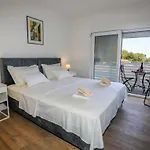 Gasthof Stella Maris Hvar - Sea View With Balcony 4*