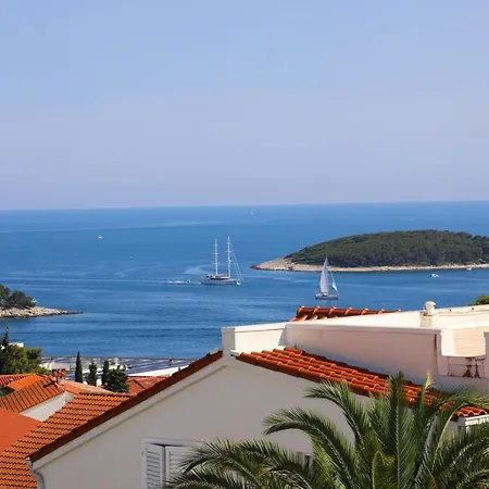 Stella Maris, Hvar - With A Balcony And A Stunning Sea View Guest house