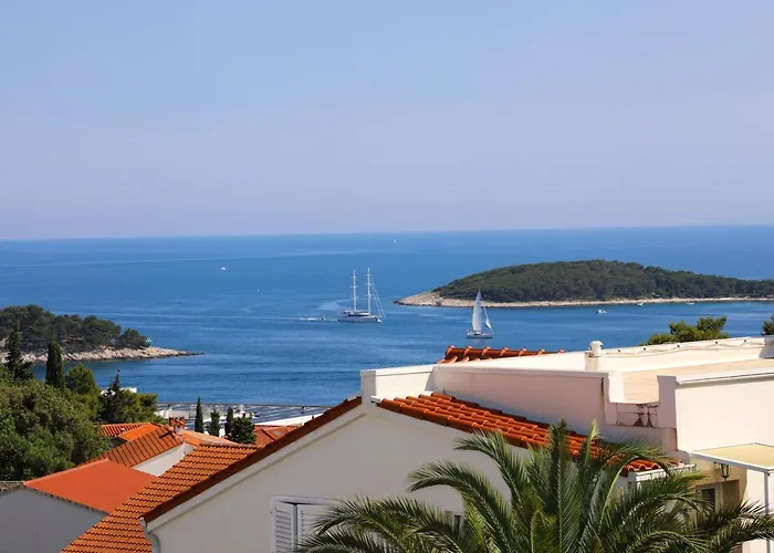 Stella Maris Hvar - Sea View With Balcony Guest house